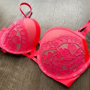 Victorias Secret Very Sexy Lace Push-Up Bra